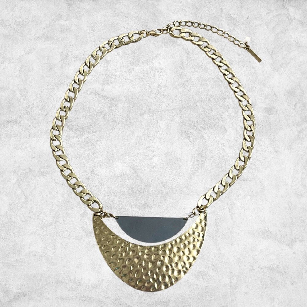 Steve Madden Statement Necklace Hammered Gold Tone Chunky Curb Chain Geometric